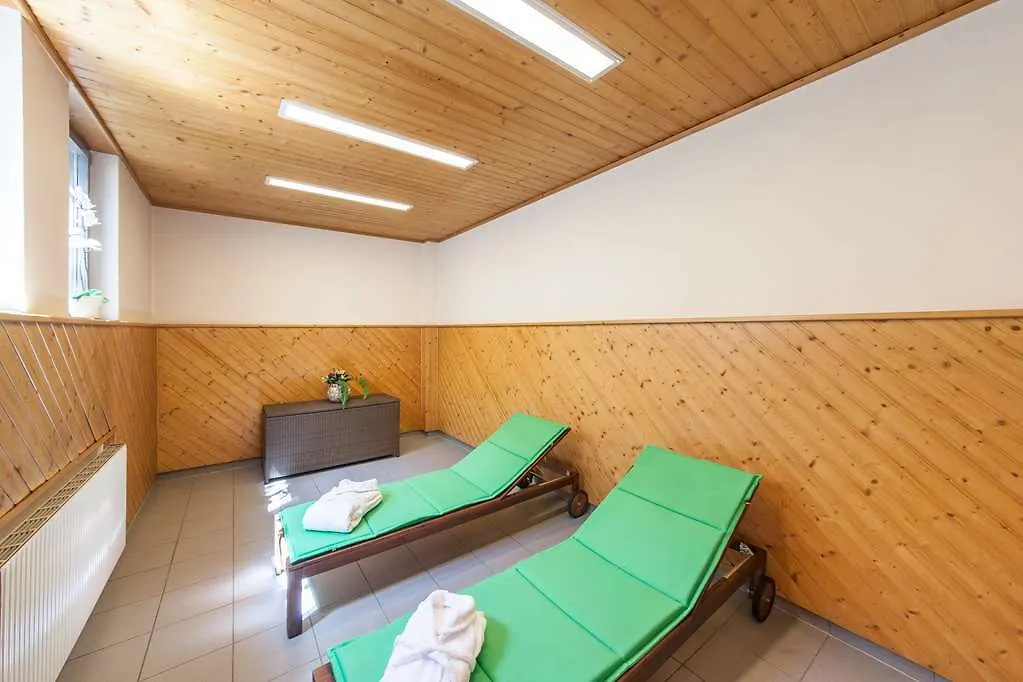 Novum Hotel Kavalier Wien 0*, فيينا النمسا
